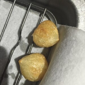 ２粒で健康チャージ♪にんにくの素揚げ